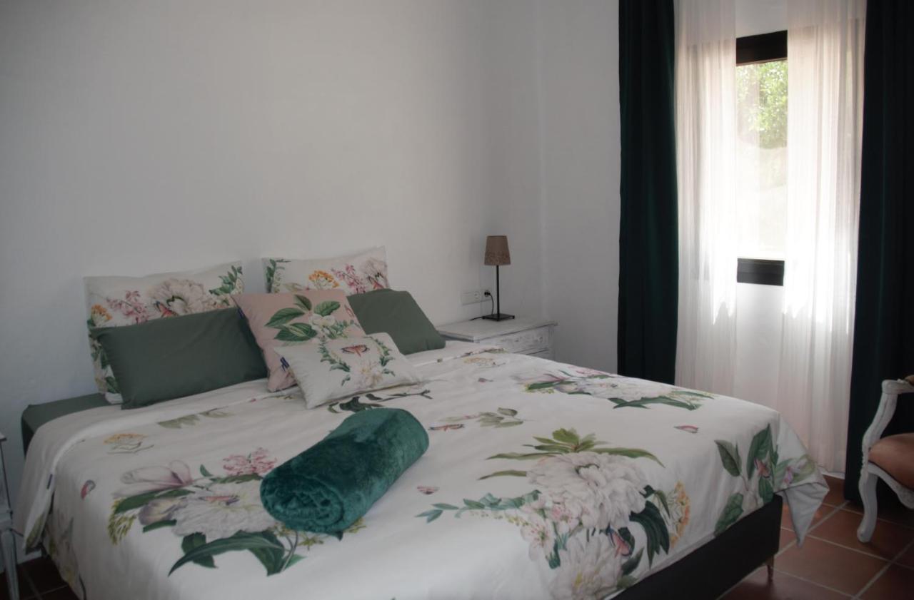 Boutique B&B El Refugio Alcaucin Exterior photo