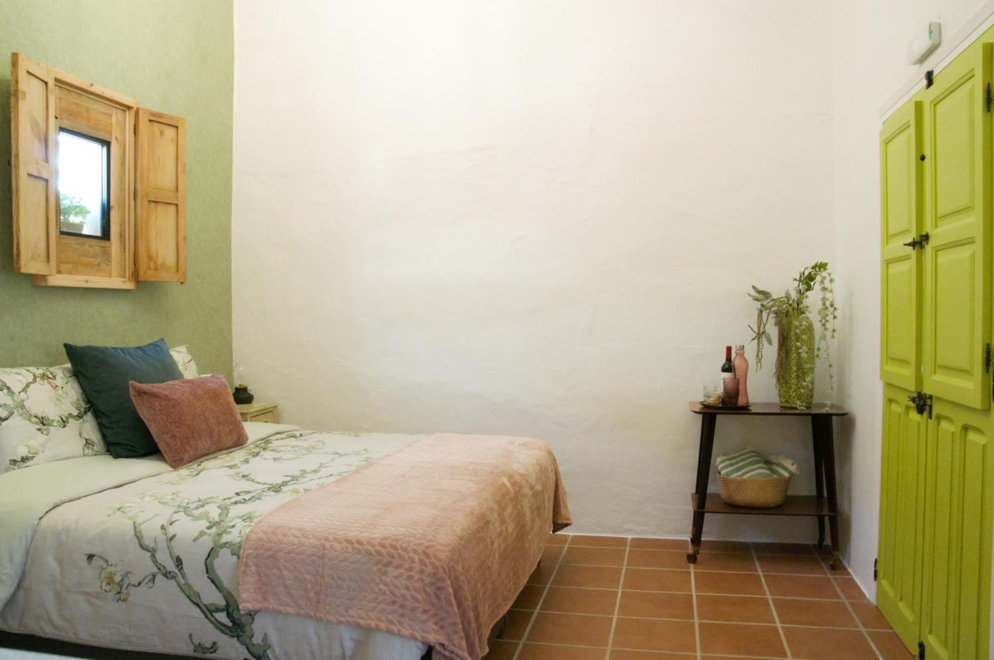 Boutique B&B El Refugio Alcaucin Exterior photo